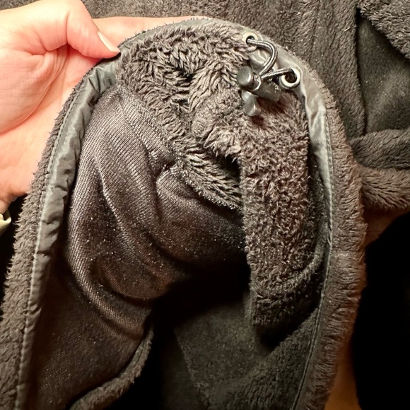 The North Face Osito Women’s black jacket Large - Picture 9 of 15